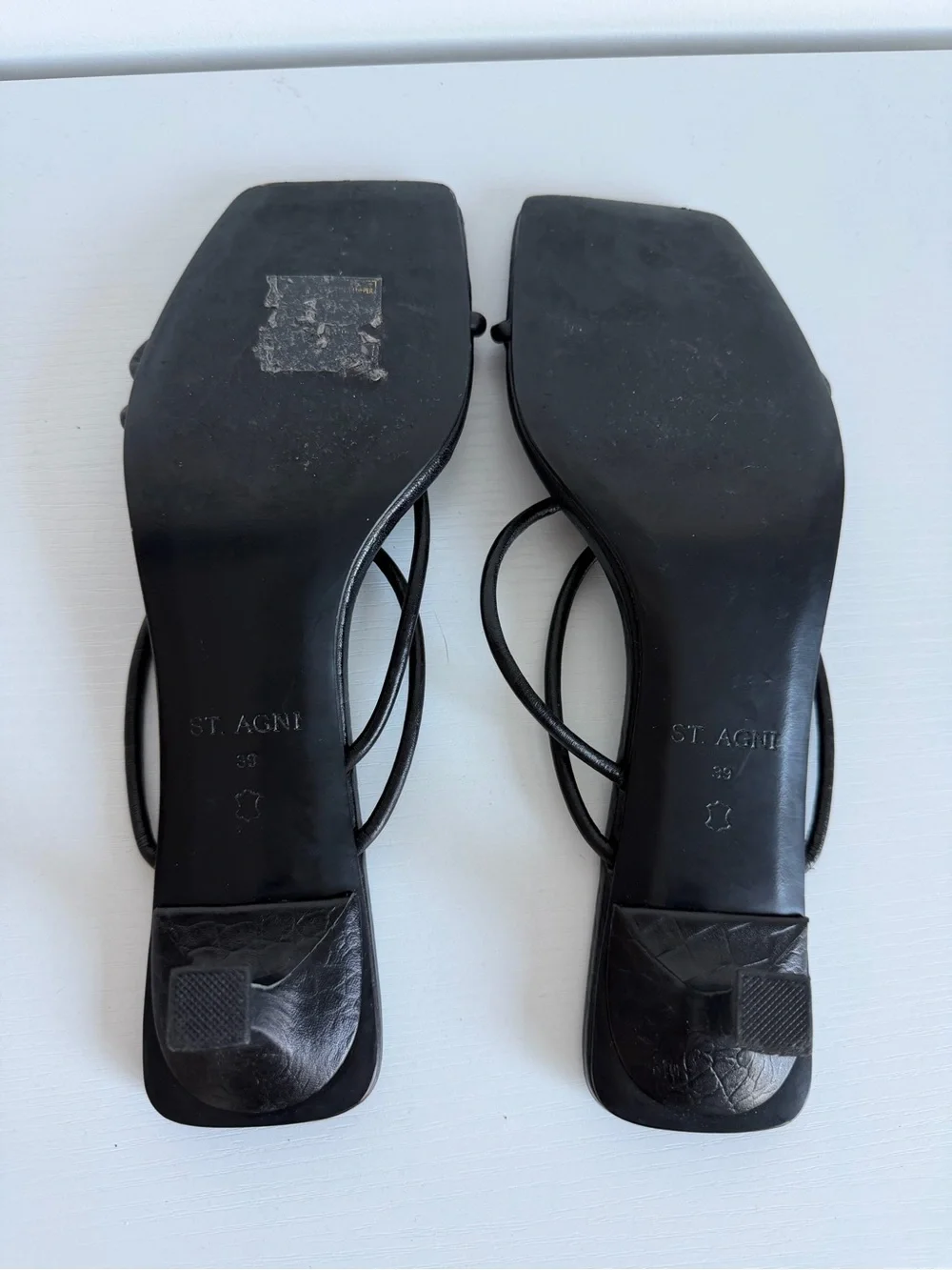 St. Agni 39 Pina Croc Strappy Sandals Kitten Heel